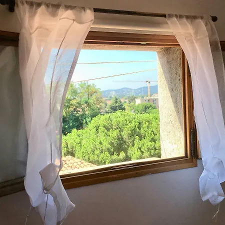 Charming House In Historical Centre Holiday home Frejus